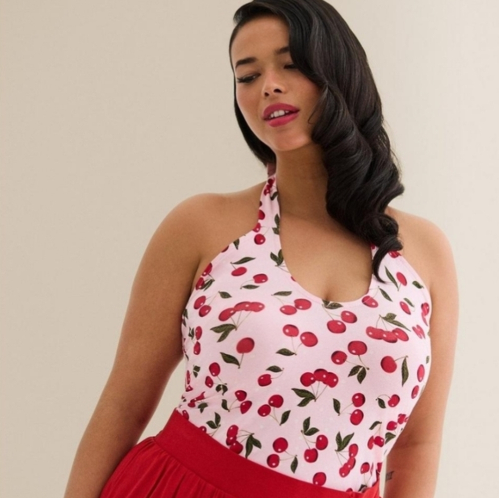 NEW Torrid Retro Chic Foxy Pink Cherry Halter Top Sz 1 NWT XL 1X Torrid Foxy - Picture 2 of 7